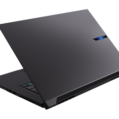 מחשב נייד GIGABYTE AERO X16 2WH R9 HX370 32GB DDR5 1TB 5070 WIN11